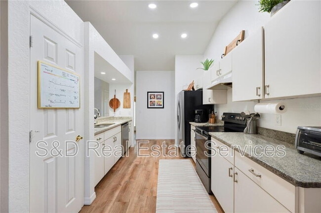 Building Photo - 3668 Joshua Ln