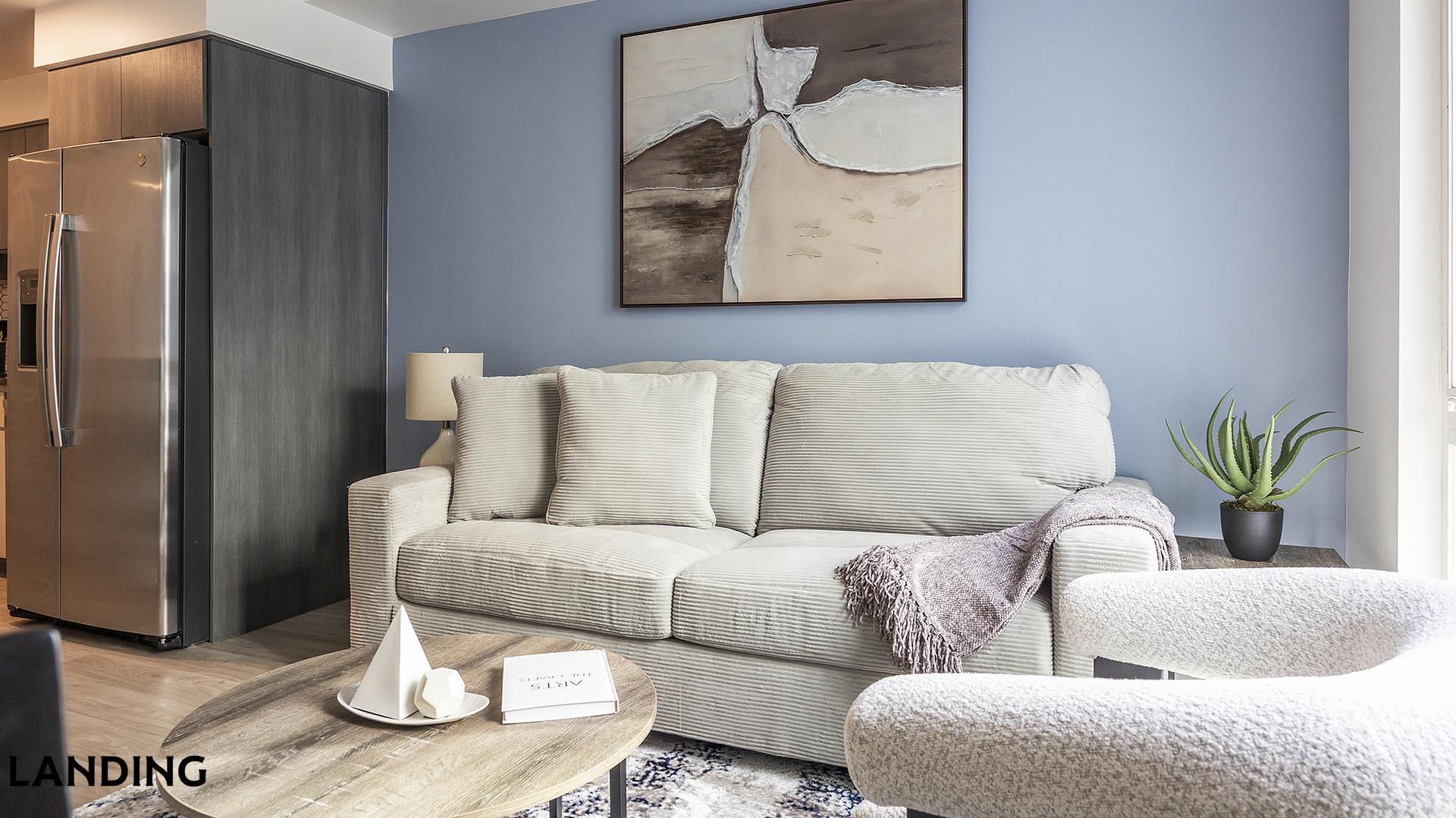 Building Photo - 707 S Farmer Ave