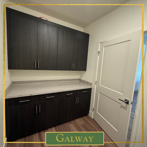 Building Photo - 3578 Rambla Pl