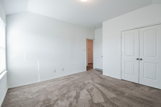 Building Photo - 18825 Amaro Hills Dr