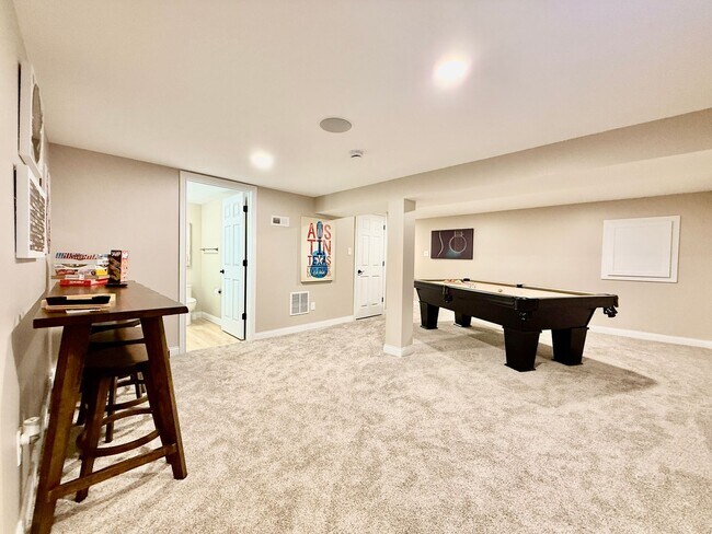 Building Photo - Brand new remodeled home in Monroe!