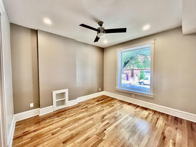 Building Photo - 3008 Cherokee St