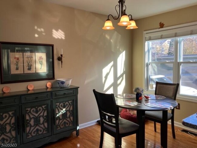 Building Photo - 8 Raritan Pointe