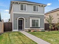 Building Photo - Immaculate/Charming Home in NW Meridian