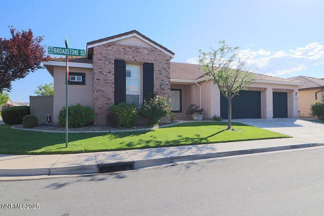 Primary Photo - 1692 Broadstone Way
