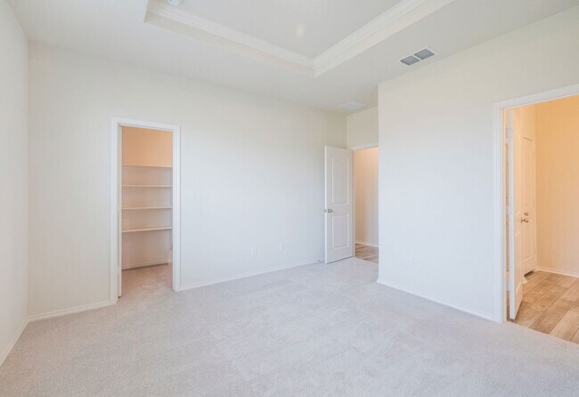 Building Photo - 181 Sugarberry Dr