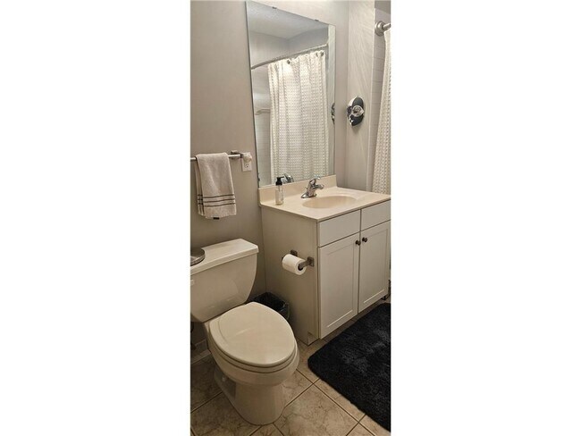 Building Photo - 2201 Village Ln