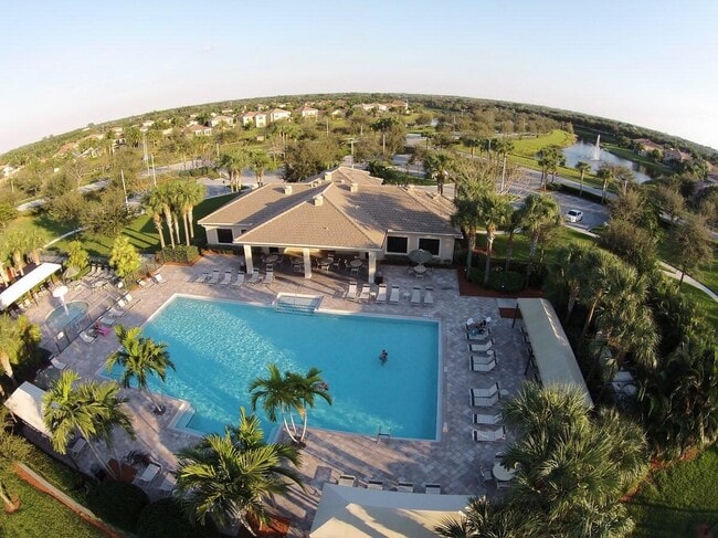 Building Photo - 7865 Jewelwood Dr