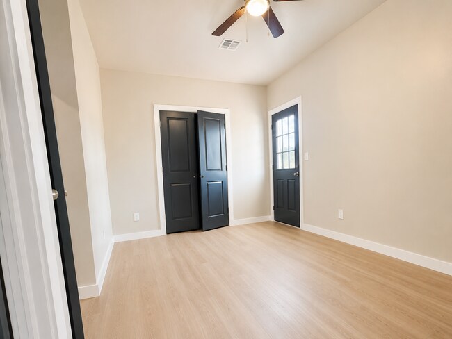 Building Photo - 2130 Charles Whitlow Ave