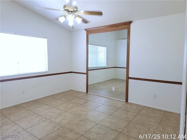 Building Photo - 9162 Green Frost Dr