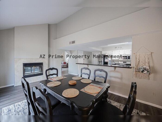 Building Photo - 25 S Ocean Dr