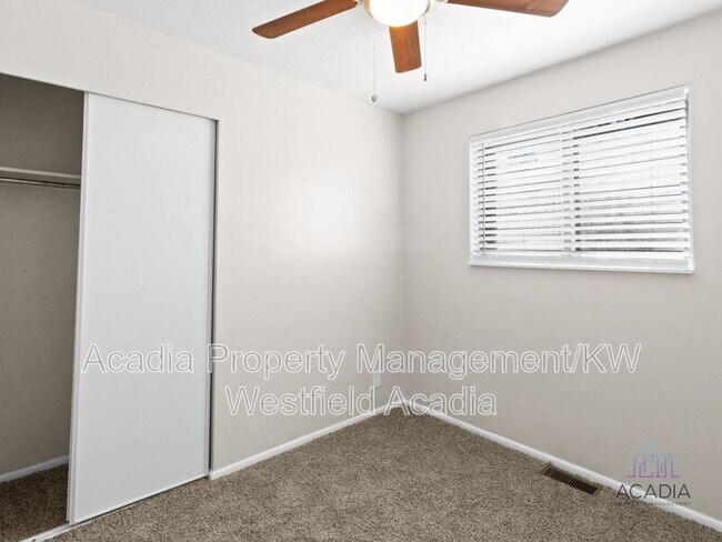Building Photo - 2360 N 250 W