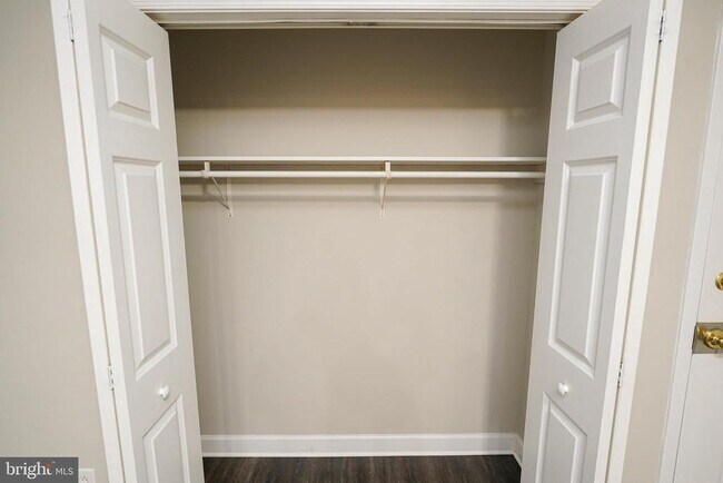 Building Photo - 10 N Pennsylvania Ave