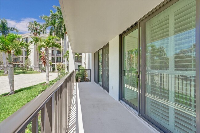 Building Photo - 1101 River Reach Dr
