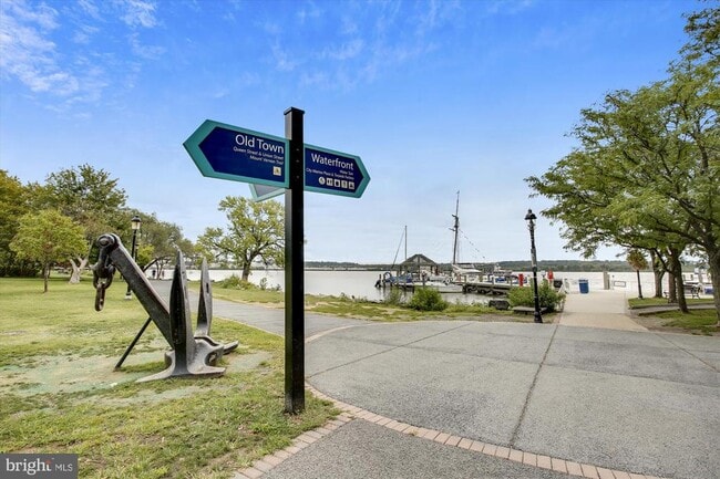 Building Photo - 118 N Peyton St