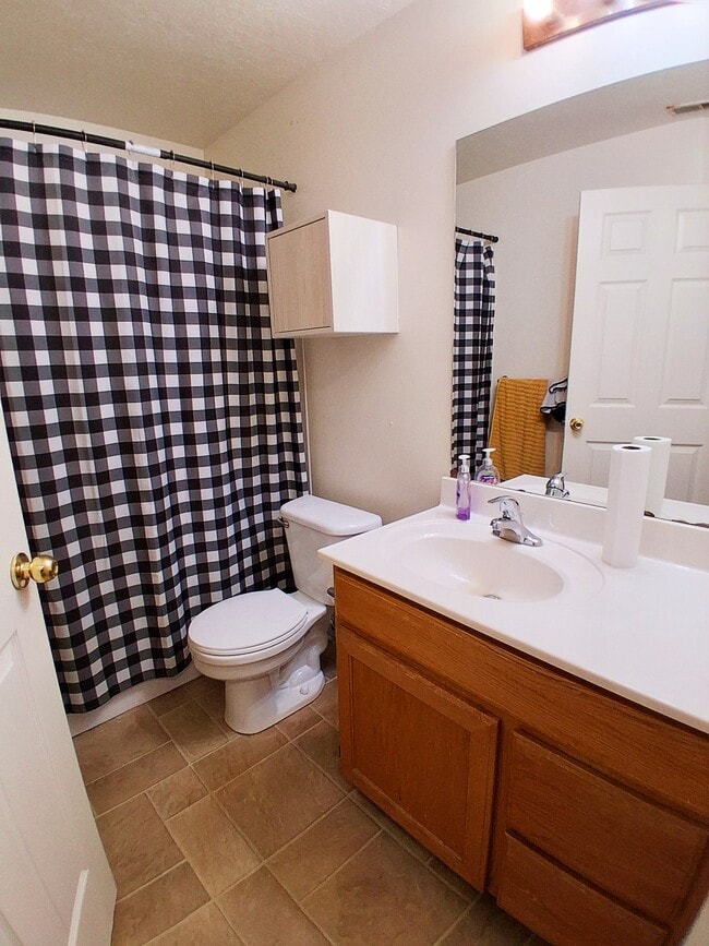 Building Photo - 416 N Seven Peaks Blvd