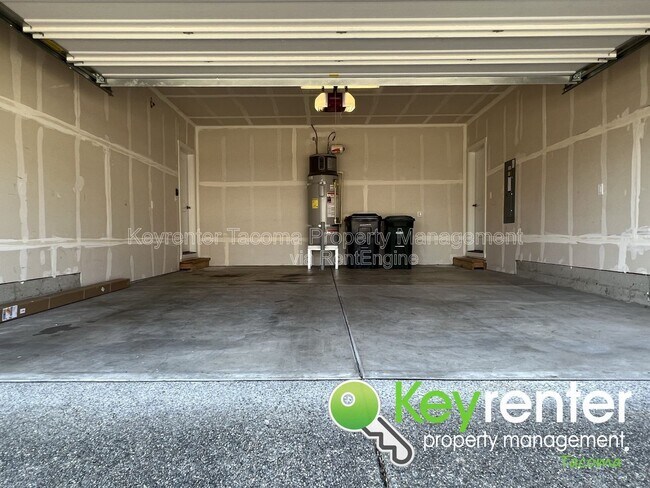 Building Photo - 16128-16181 81 Ave E