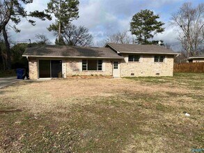 Building Photo - Rental Home In Albertville