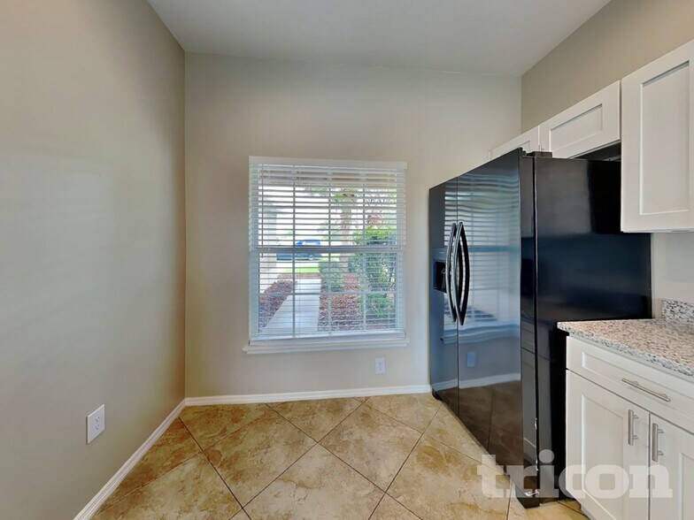 Building Photo - 1708 Meadow Pond Way