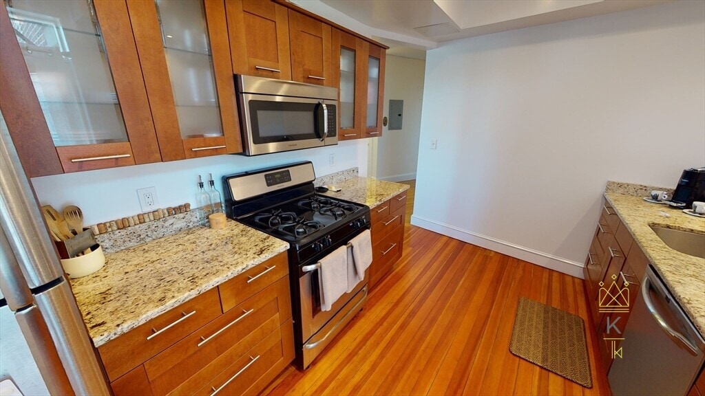 Building Photo - 210 Winthrop Rd