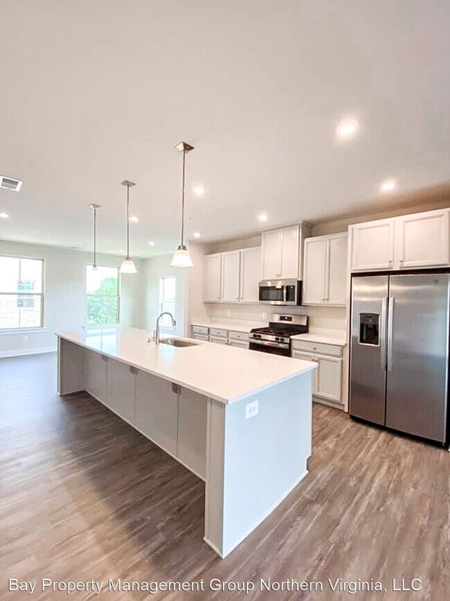 Building Photo - 3 br, 2.5 bath House - 24710 Pantzlaff Far...