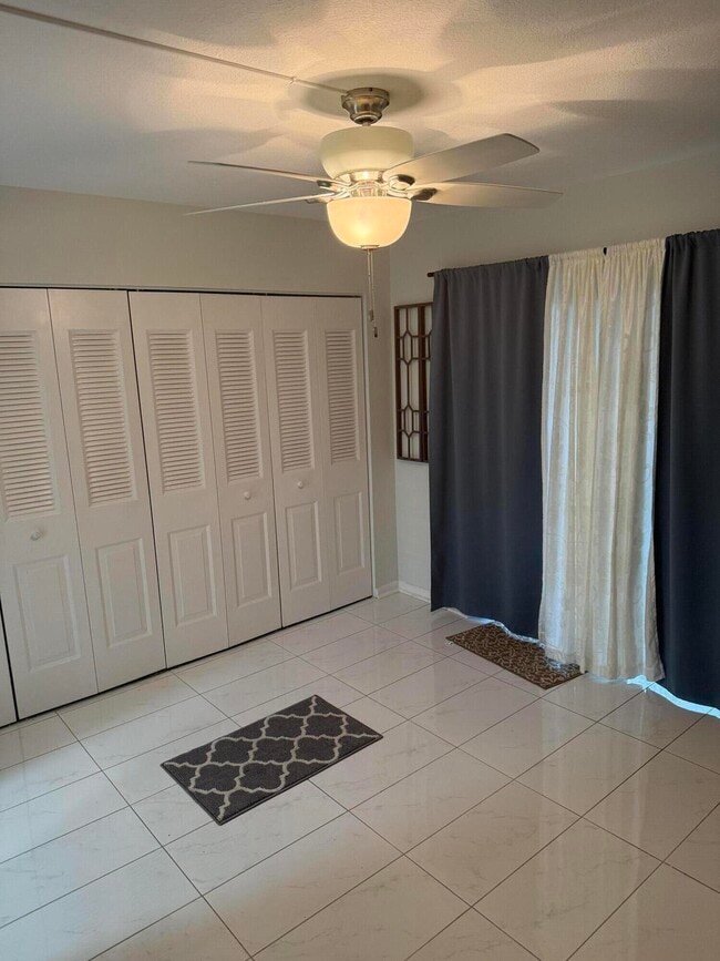 Building Photo - 373 Durham Cir