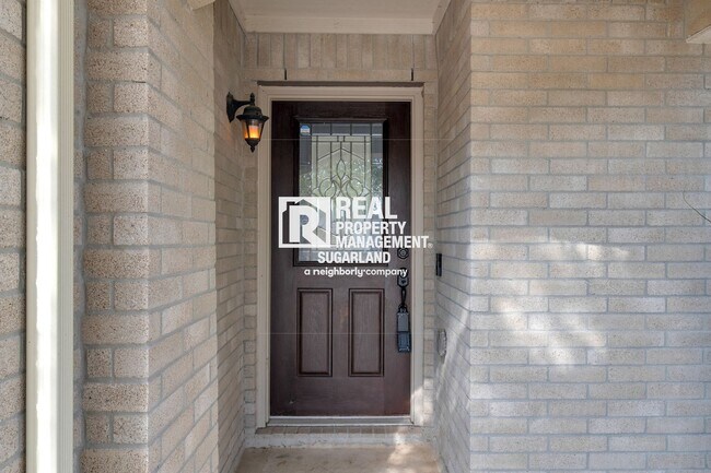 Building Photo - 16238 Ranchland Ln