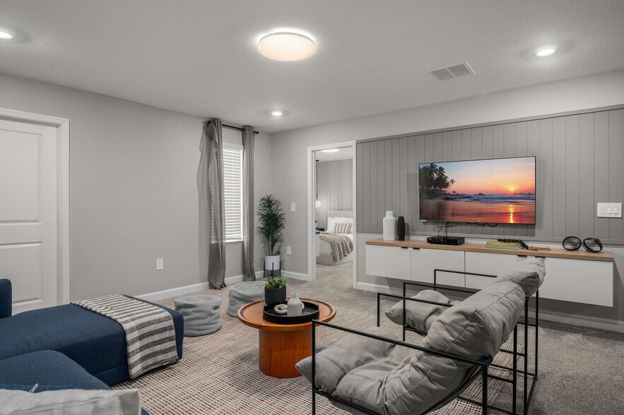 Building Photo - 9052 Sommerset Hills Dr