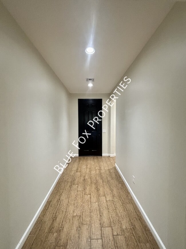Building Photo - 11718 N Key Lime Pl