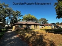 Building Photo - Spacious Richfield Side by Side, Renovated...