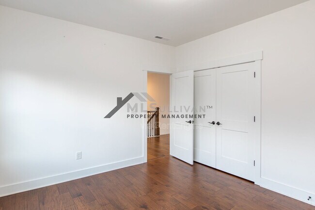 Building Photo - 1121 Crested Jay Dr