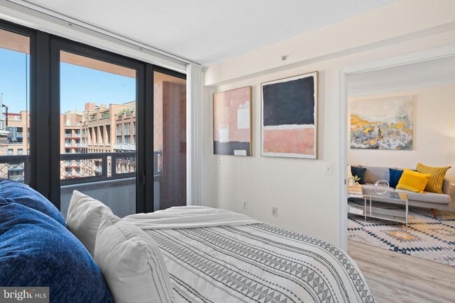 Building Photo - 631 D St NW