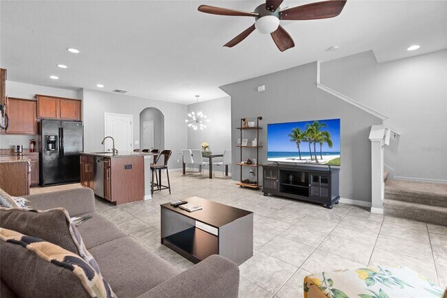 Building Photo - 10425 Red Carpet Ct