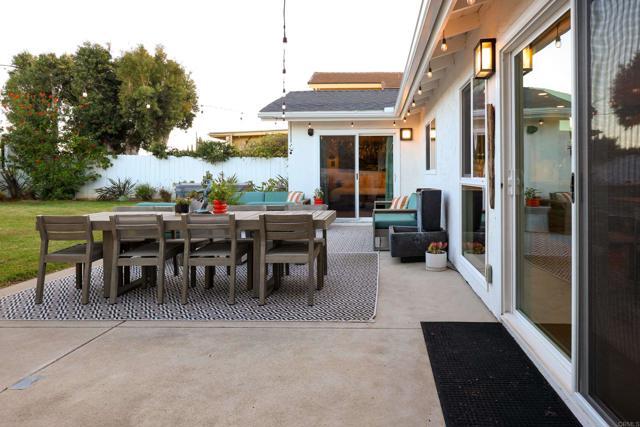 Building Photo - 667 Solana Hills Ct