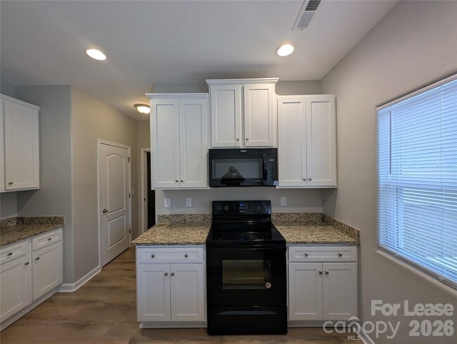 Building Photo - 8419 Candlenut Ln