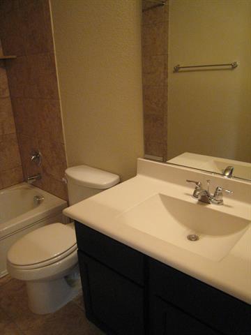 Building Photo - 2844 Houston Wood Dr
