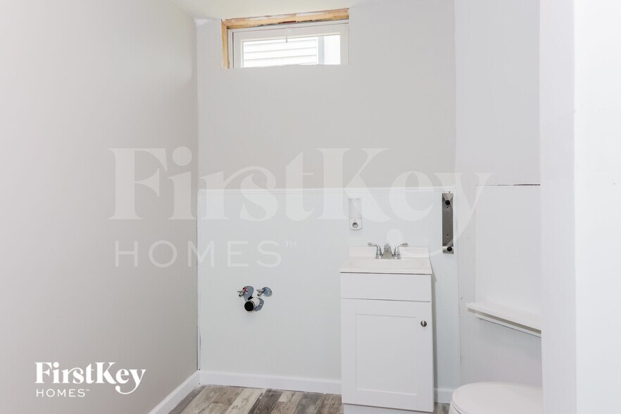 Building Photo - 3424 Brook Spring Dr