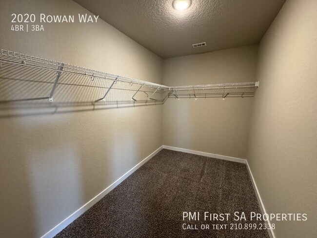 Building Photo - 2020 Rowan Wy