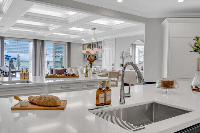 Building Photo - 1949 Harbourview Dr