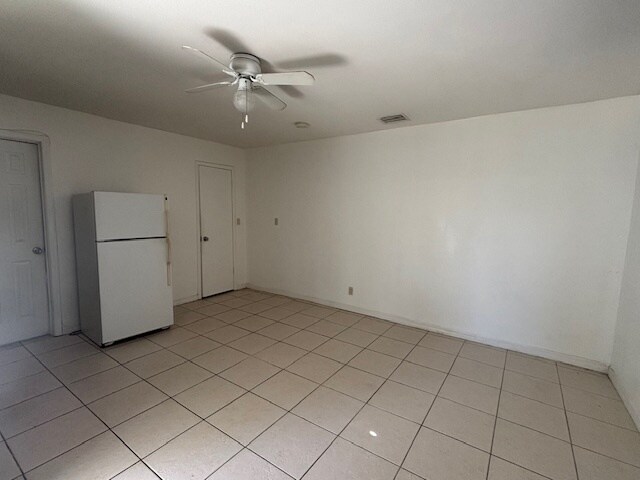 Building Photo - 1420 N 69th Way