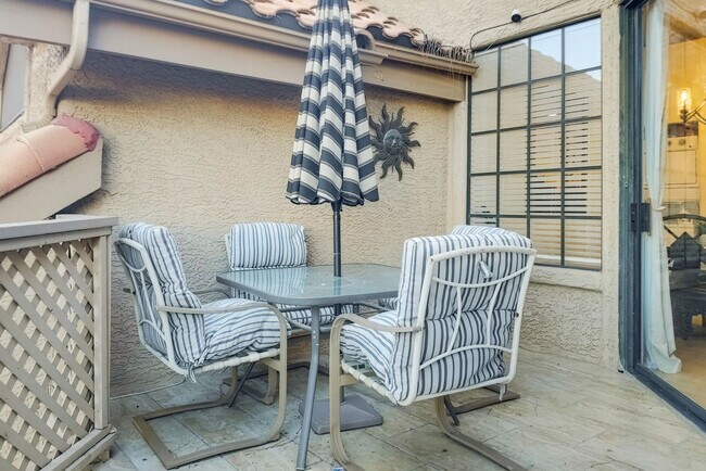 Building Photo - 1001 North Pasadena-SI FL1-ID1545705P