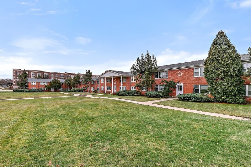 Building Photo - 209 Johnson St