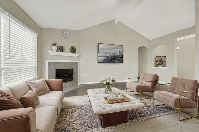 Building Photo - 8123 Solara Bend Ct