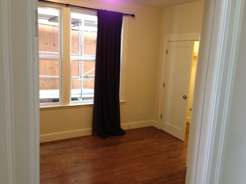 Building Photo - 1866 Golden Gate Ave