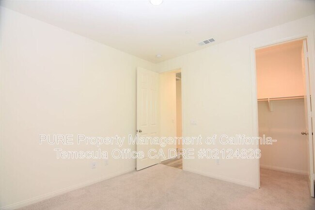 Building Photo - 32615 Cert St