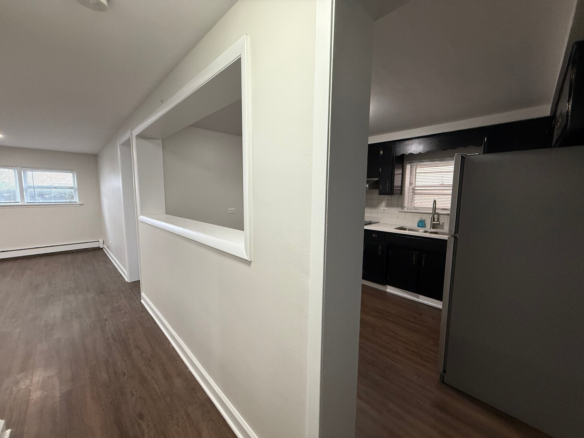 Building Photo - 9533 Schiller Blvd