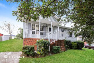 Building Photo - 1350 Woodruff Glen Dr