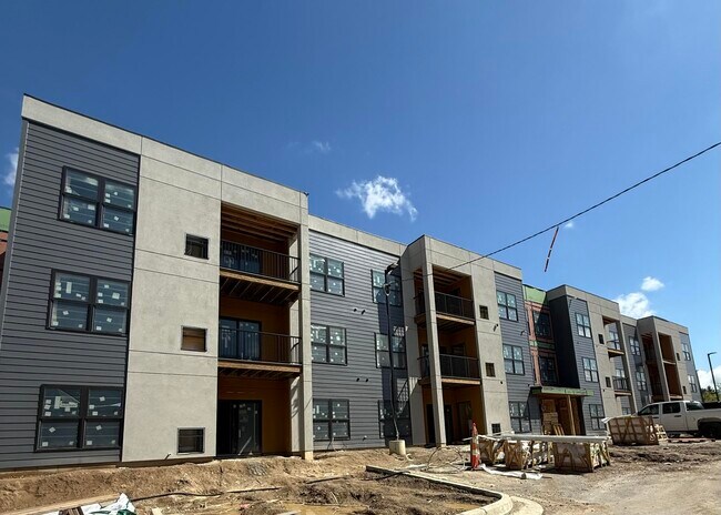 Building Photo - 2805 Burton Rd
