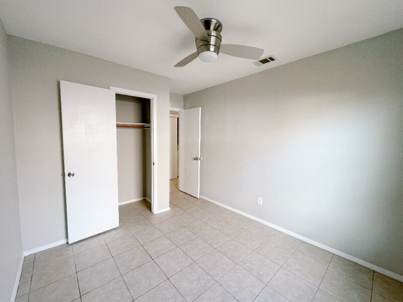 Building Photo - 1602 Dale Cove