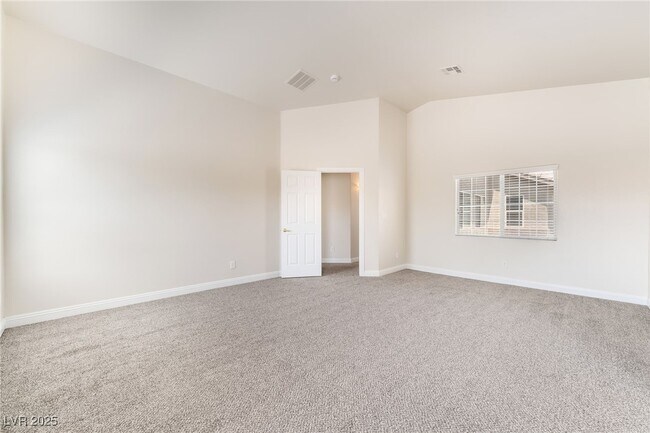 Building Photo - 9175 Sunken Meadow Ave